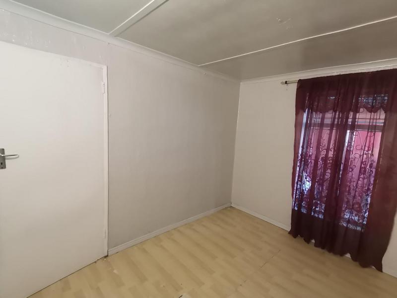 To Let 2 Bedroom Property for Rent in Portlands Western Cape